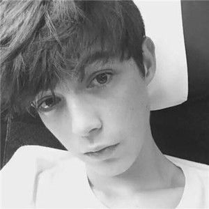 Meet your Posher, Evangeline